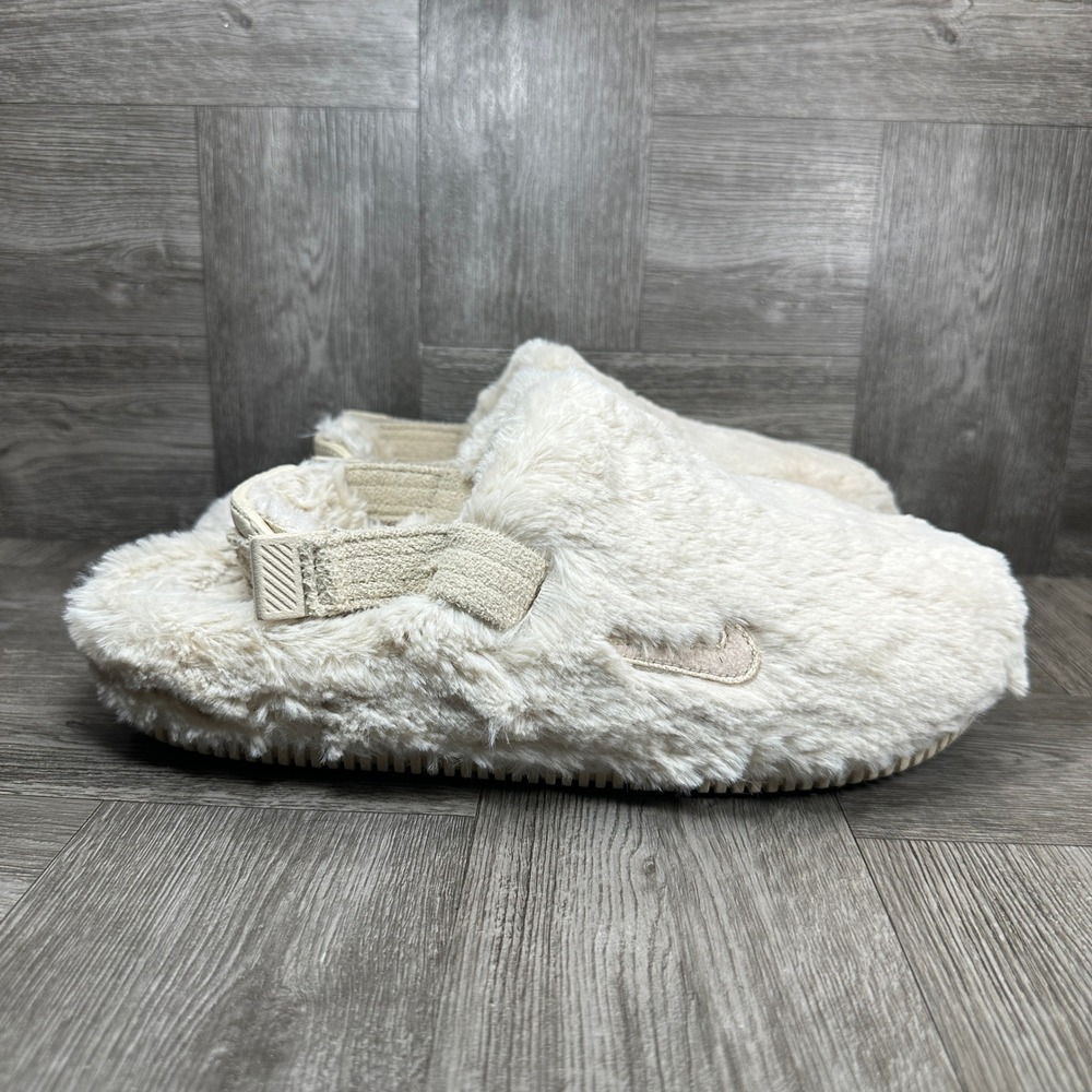 Nike Calm SE Slippers Womens 9 Cream Faux Fur Cozy Mules NEW FJ6042-200